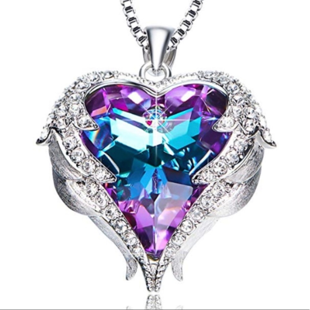 Ancreu Heart Necklace with Swarovski crystals